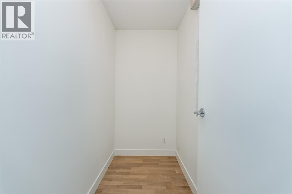 4xx 7058 14th Avenue, Burnaby, British Columbia  V3N 0E6 - Photo 11 - R3111028