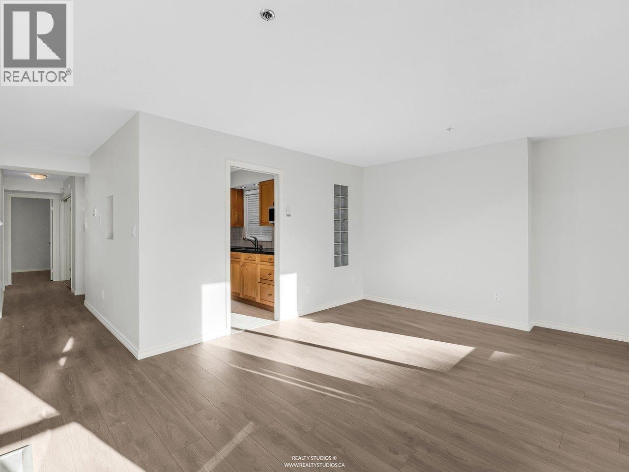 202 966 W 14th Avenue, Vancouver, British Columbia  V5Z 1R4 - Photo 7 - R3112091