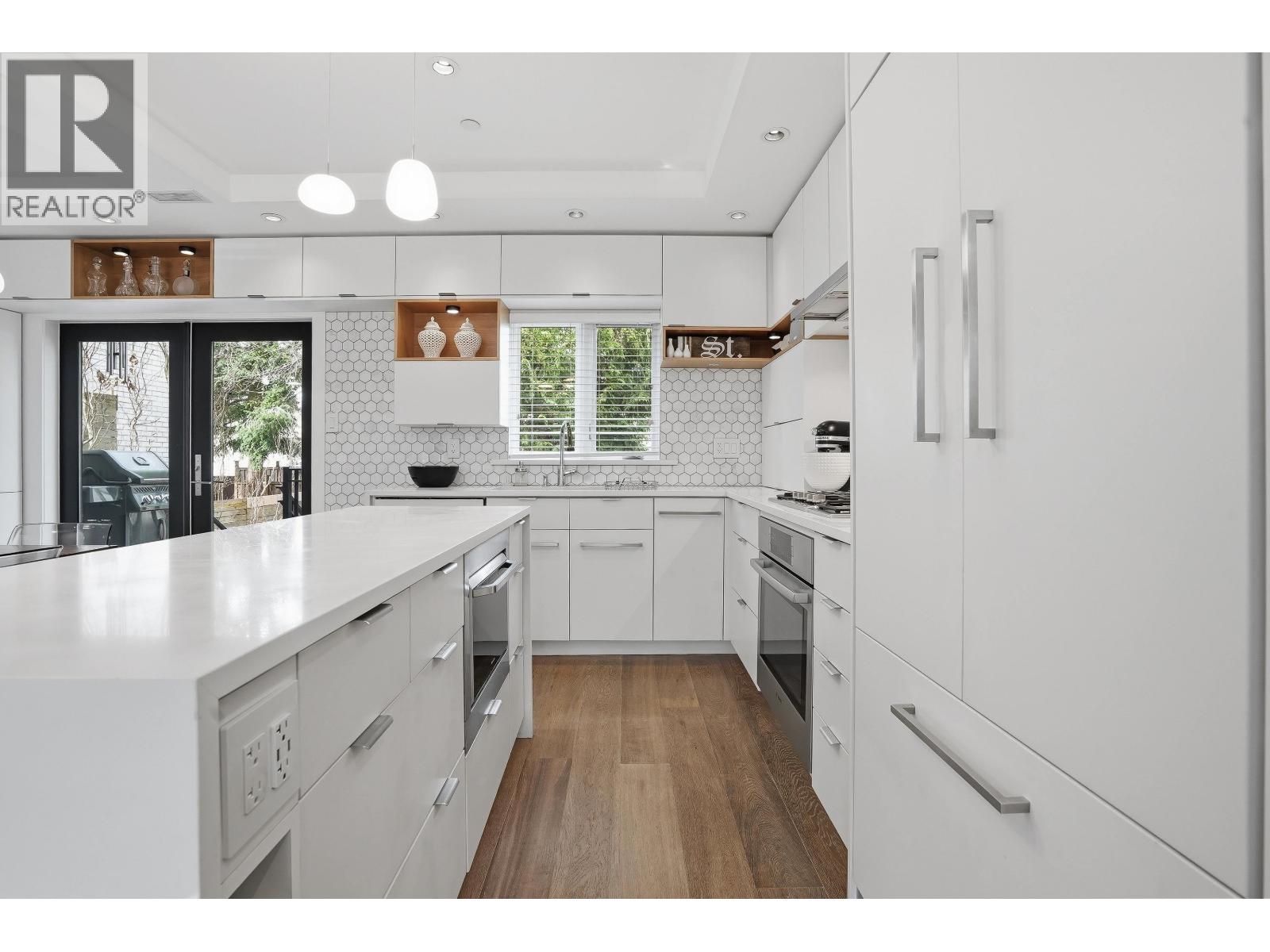 73 E 27th Avenue, Vancouver, British Columbia  V5V 2K3 - Photo 6 - R3112131