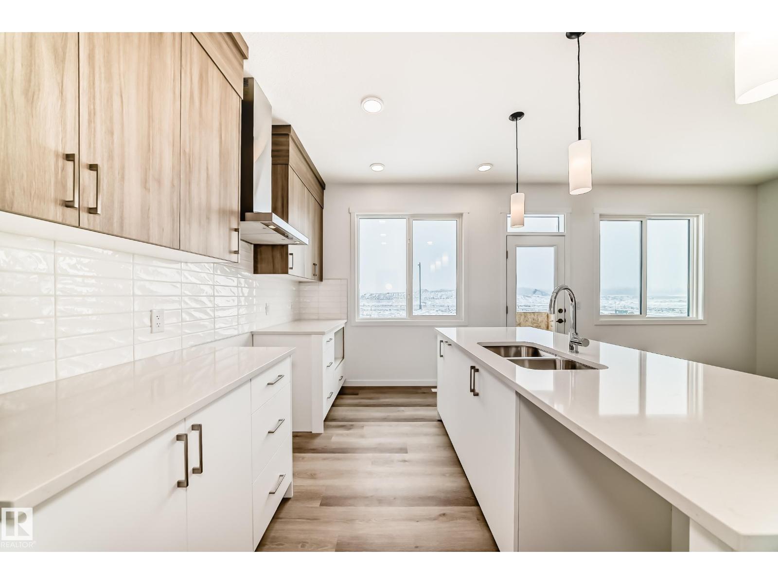 2420 Egret Lo Nw, Edmonton, Alberta  T6M 3G9 - Photo 8 - E4479160