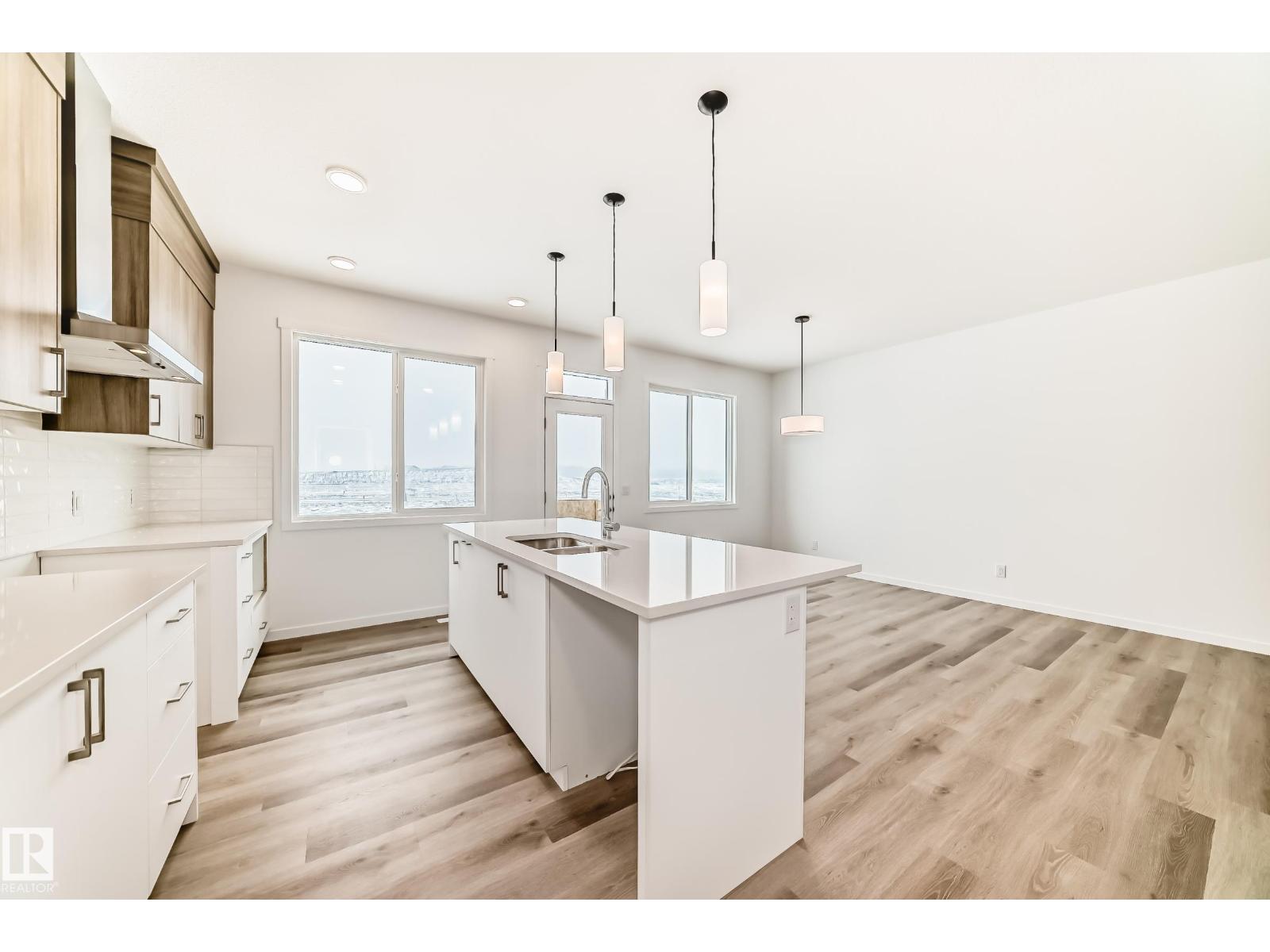 2420 Egret Lo Nw, Edmonton, Alberta  T6M 3G9 - Photo 7 - E4479160