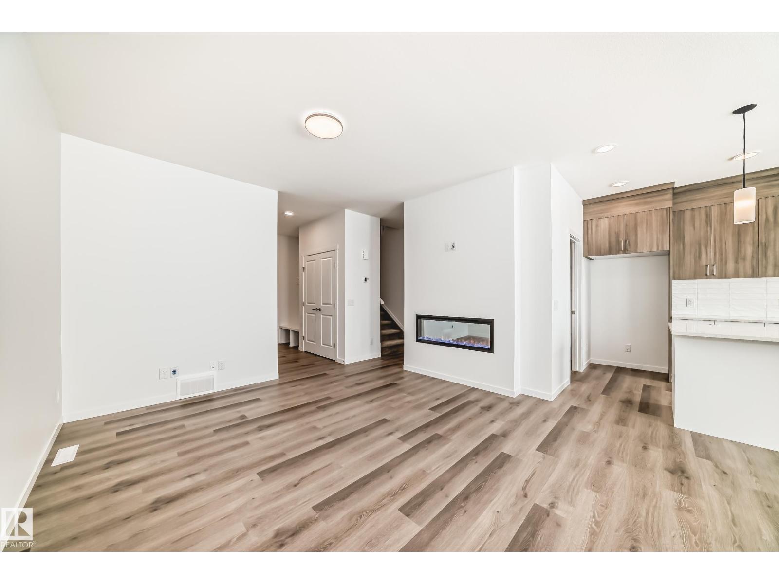 2420 Egret Lo Nw, Edmonton, Alberta  T6M 3G9 - Photo 14 - E4479160