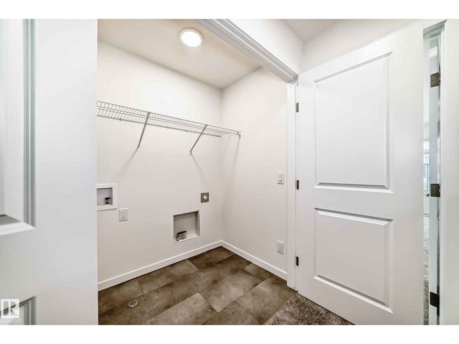 2420 Egret Lo Nw, Edmonton, Alberta  T6M 3G9 - Photo 47 - E4479160