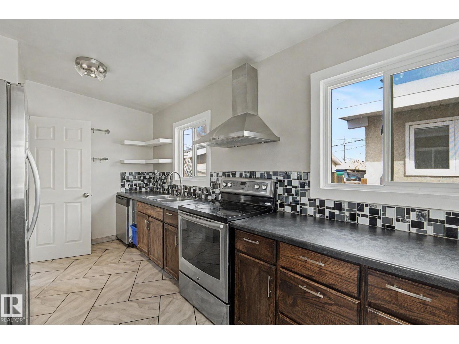 5920 132 Av NW, Edmonton, Alberta  T5A 0J1 - Photo 6 - E4482438