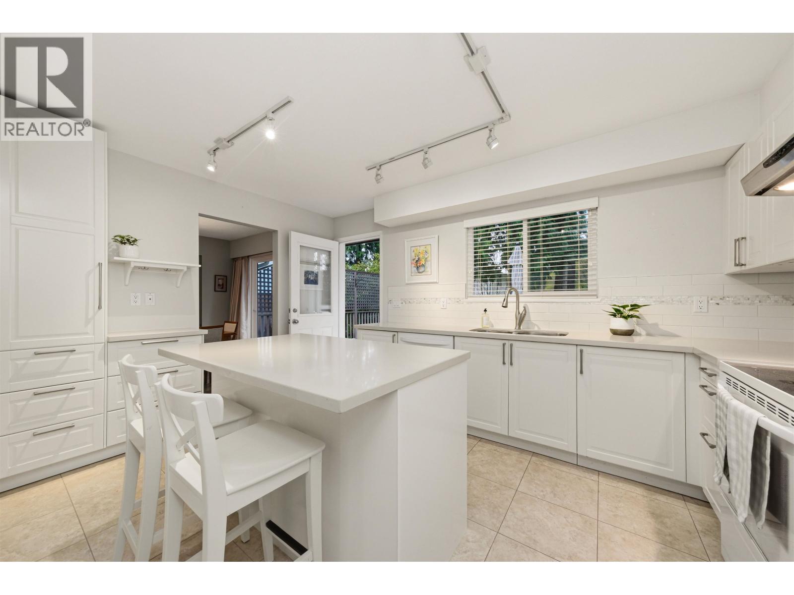 2829 Sechelt Drive, North Vancouver, British Columbia  V7H 1P5 - Photo 14 - R3112134