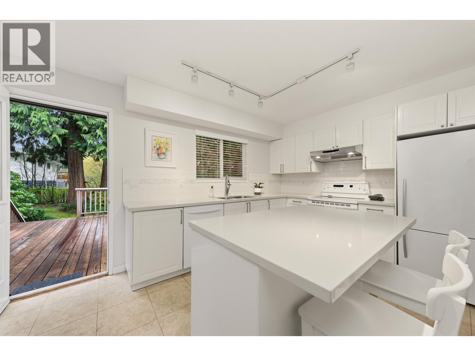 2829 Sechelt Drive, North Vancouver, British Columbia  V7H 1P5 - Photo 16 - R3112134