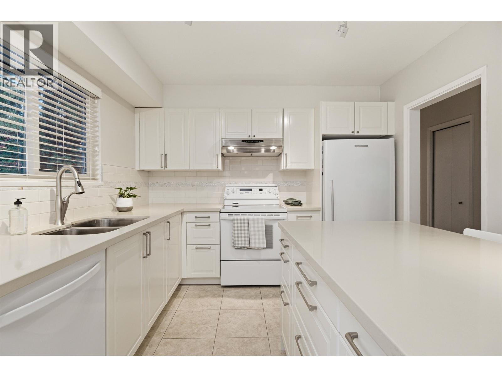 2829 Sechelt Drive, North Vancouver, British Columbia  V7H 1P5 - Photo 17 - R3112134