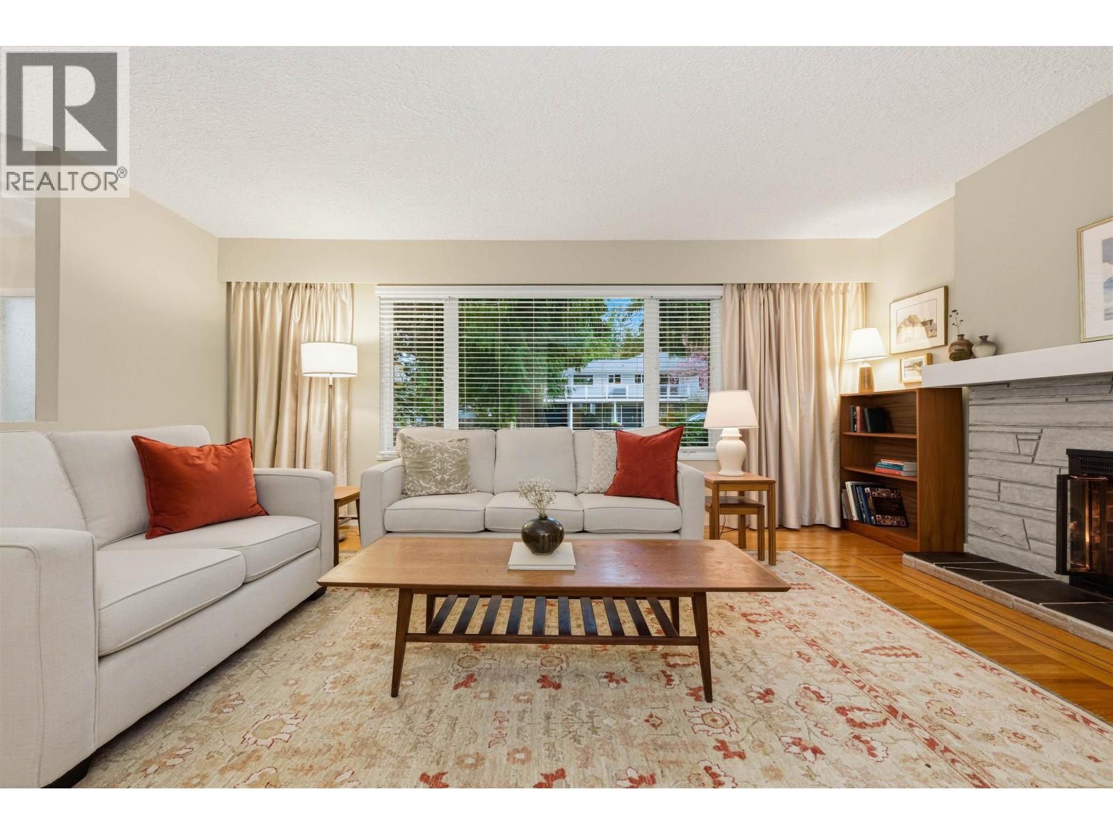 2829 Sechelt Drive, North Vancouver, British Columbia  V7H 1P5 - Photo 6 - R3112134