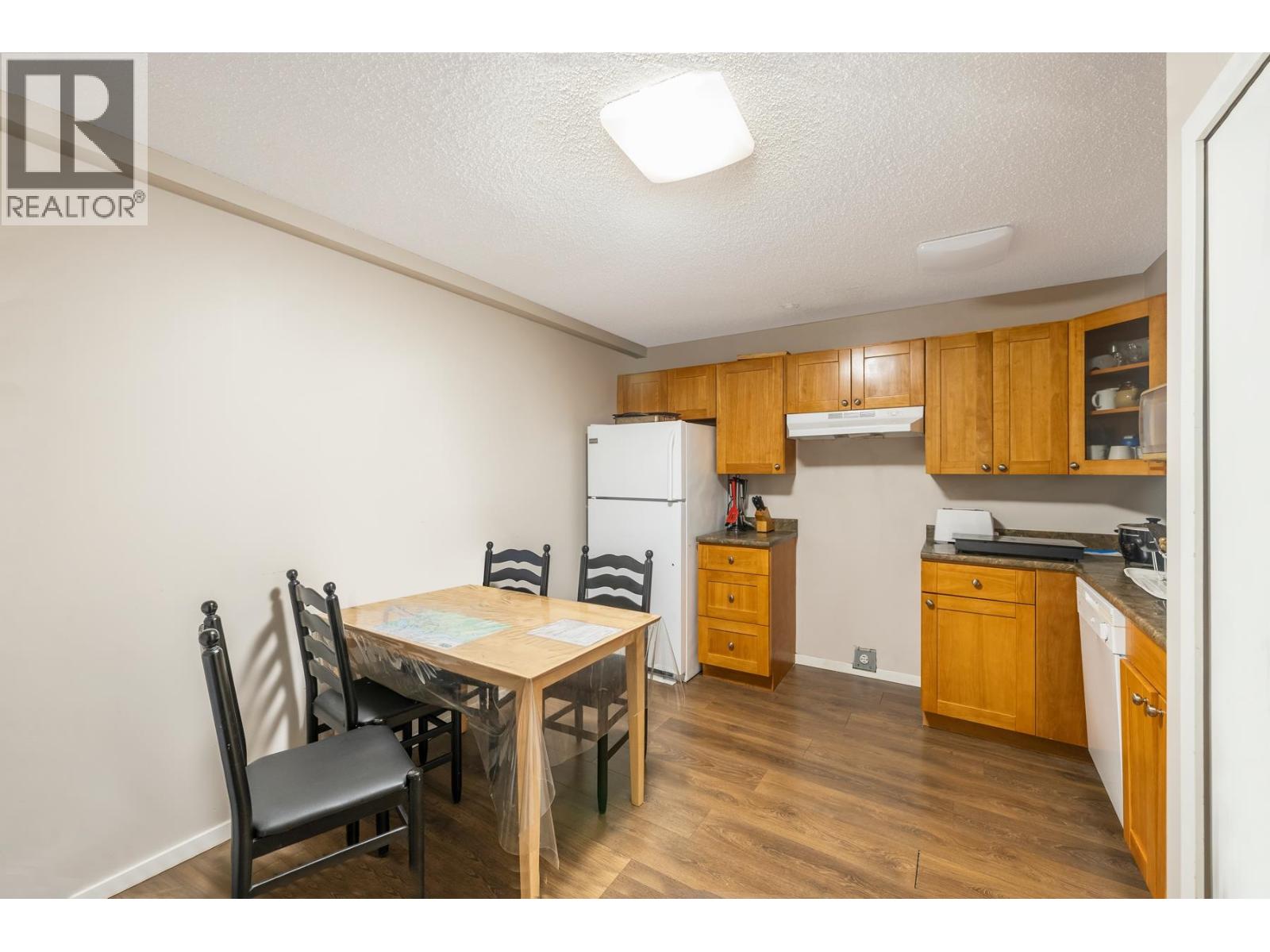 1135 Heritage Boulevard, North Vancouver, British Columbia V7J 3G8 - Photo 20 - R3111747