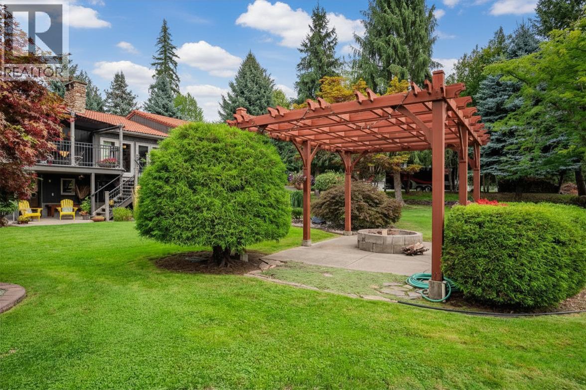 25 Wilson Road, Christina Lake, British Columbia  V0H 1E0 - Photo 60 - 10372571