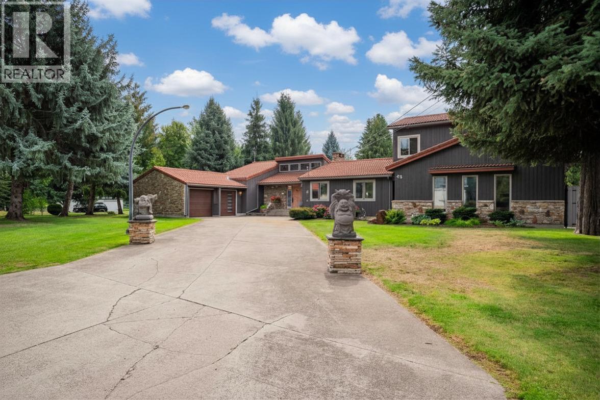 25 Wilson Road, Christina Lake, British Columbia  V0H 1E0 - Photo 69 - 10372571