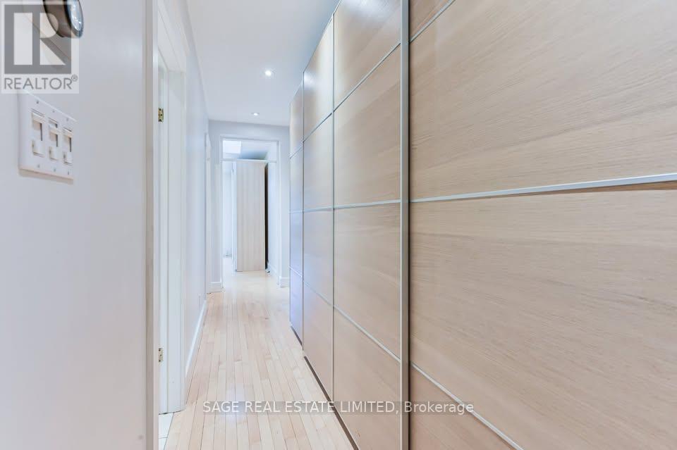 Main Floor - 650 Markham Street, Toronto, Ontario  M6G 2L9 - Photo 12 - C13004408