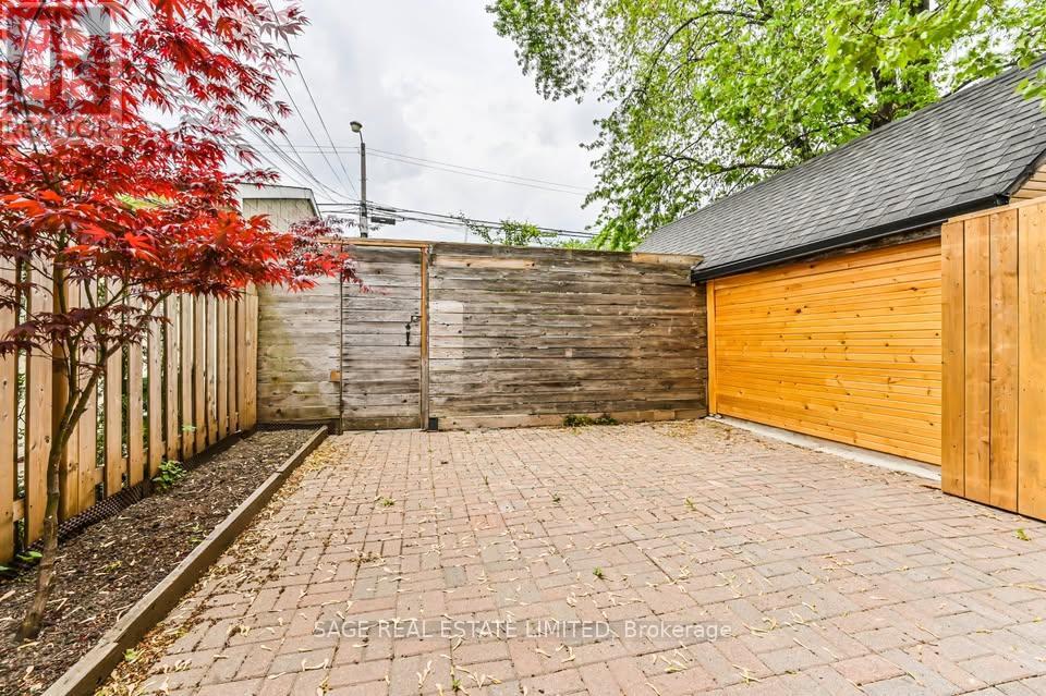 Main Floor - 650 Markham Street, Toronto, Ontario  M6G 2L9 - Photo 14 - C13004408