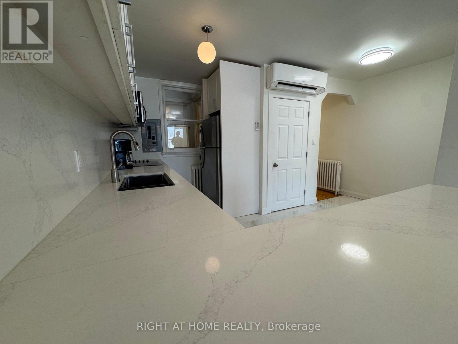 Second Floor - 2879 St Clair Avenue E, Toronto, Ontario  M4B 1N4 - Photo 11 - E13004400