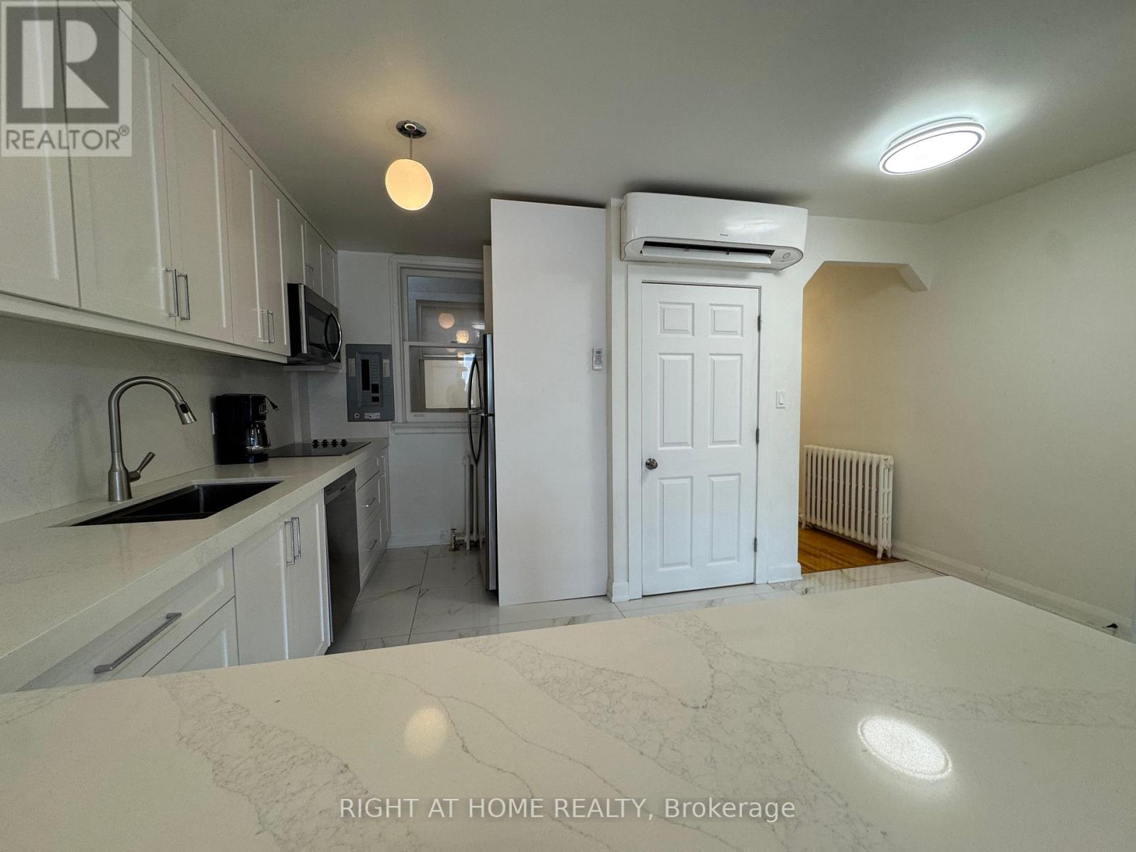 Second Floor - 2879 St Clair Avenue E, Toronto, Ontario  M4B 1N4 - Photo 12 - E13004400