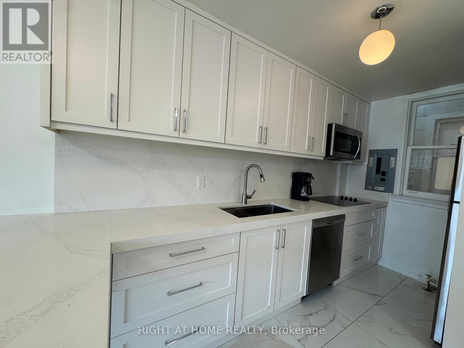 Second Floor - 2879 St Clair Avenue E, Toronto, Ontario  M4B 1N4 - Photo 13 - E13004400