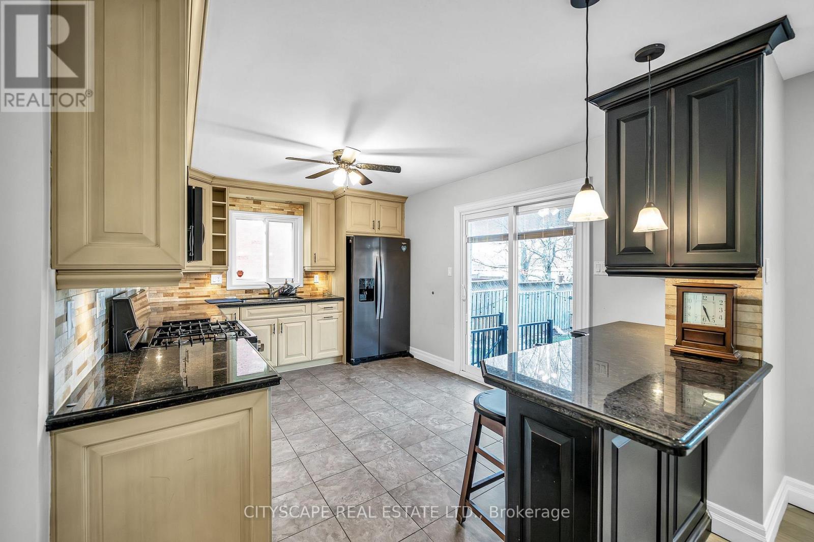 Main - 1605 Deerbrook Drive, Pickering, Ontario  L1V 5B8 - Photo 6 - E13004446