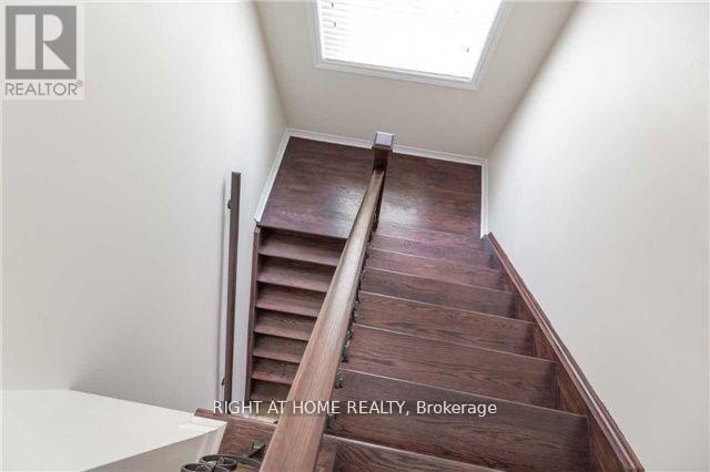 1074 Mccuaig Drive, Milton, Ontario  L9T 6T2 - Photo 7 - W12990782