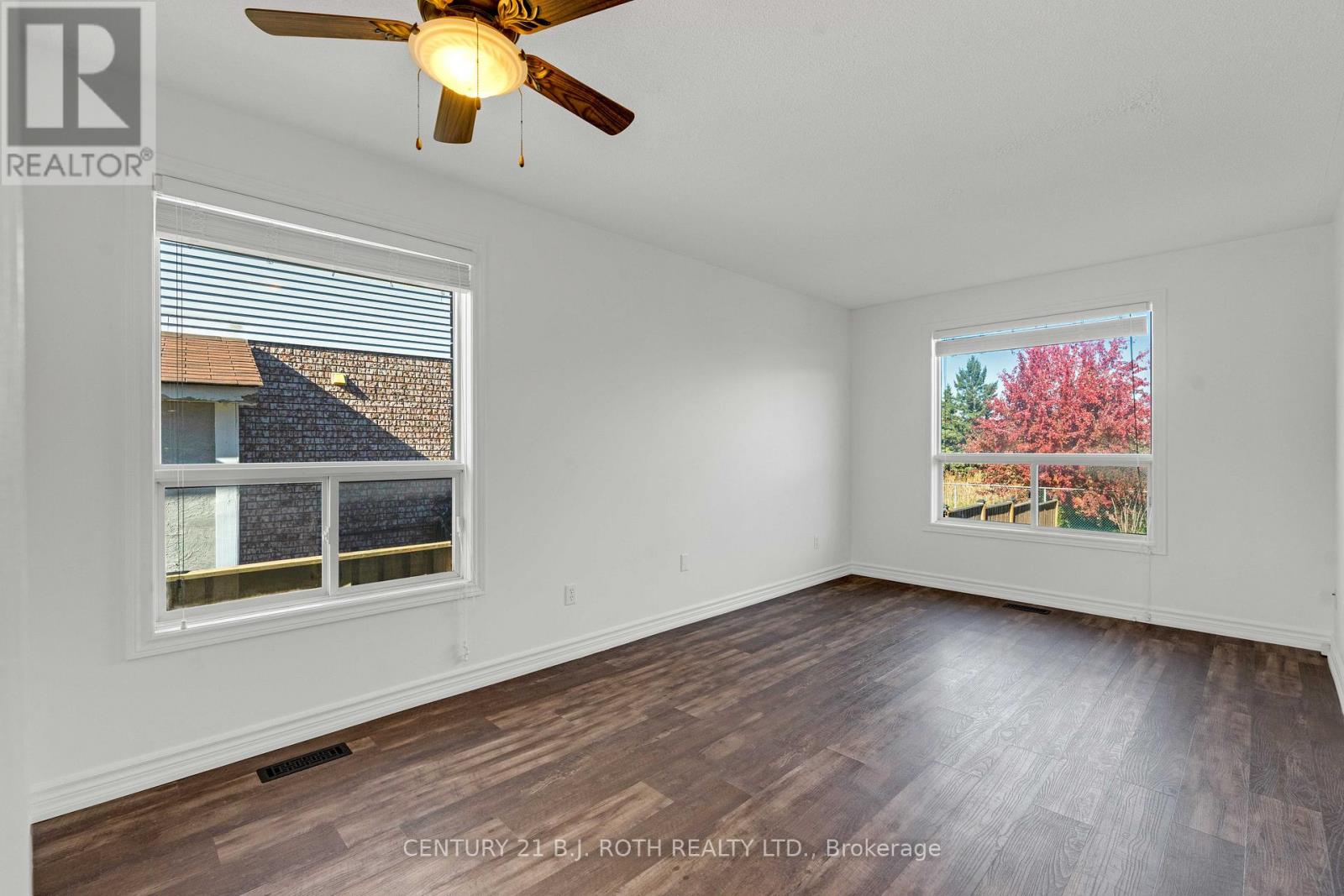 76 Arthur Avenue, Barrie, Ontario  L4M 6H5 - Photo 7 - S13004424