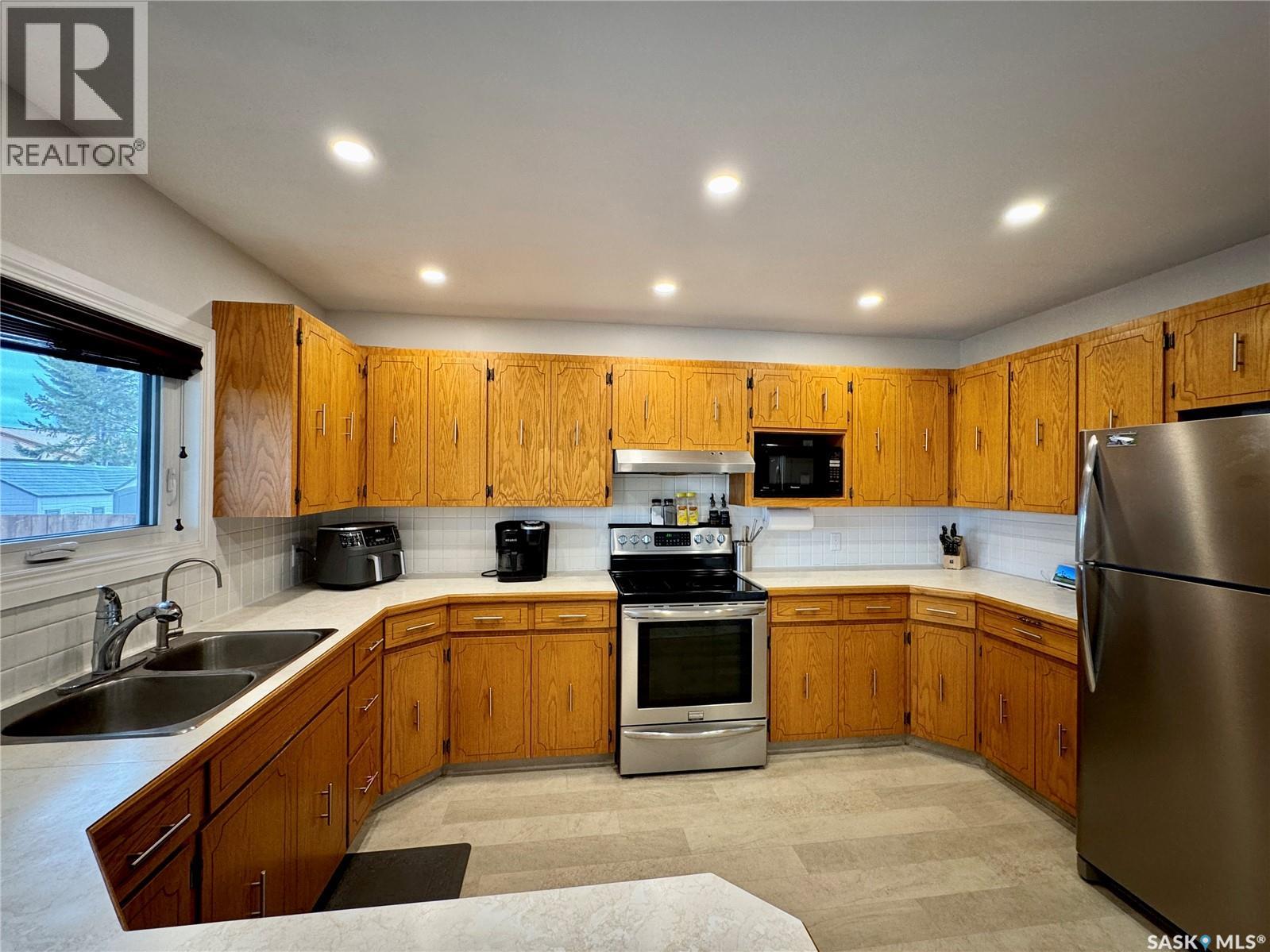 813 Stanley Street, Esterhazy, Saskatchewan  S0A 0X0 - Photo 11 - SK033033