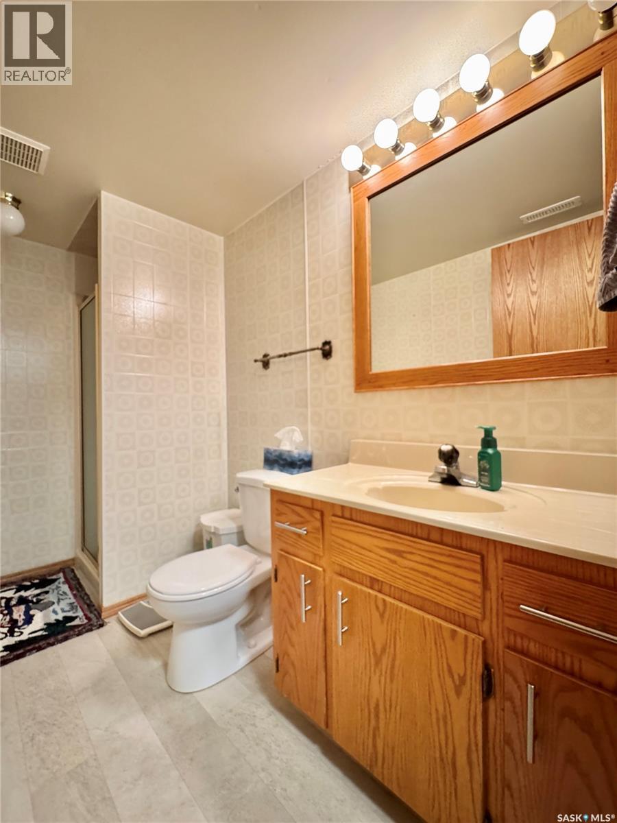 813 Stanley Street, Esterhazy, Saskatchewan  S0A 0X0 - Photo 41 - SK033033