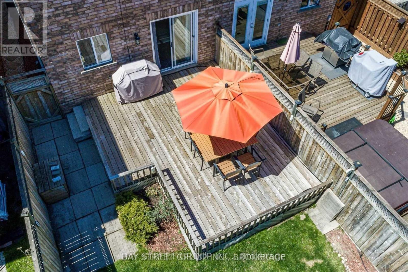 1833 Hobson Drive, Burlington, Ontario  L7L 6P9 - Photo 27 - W13004404