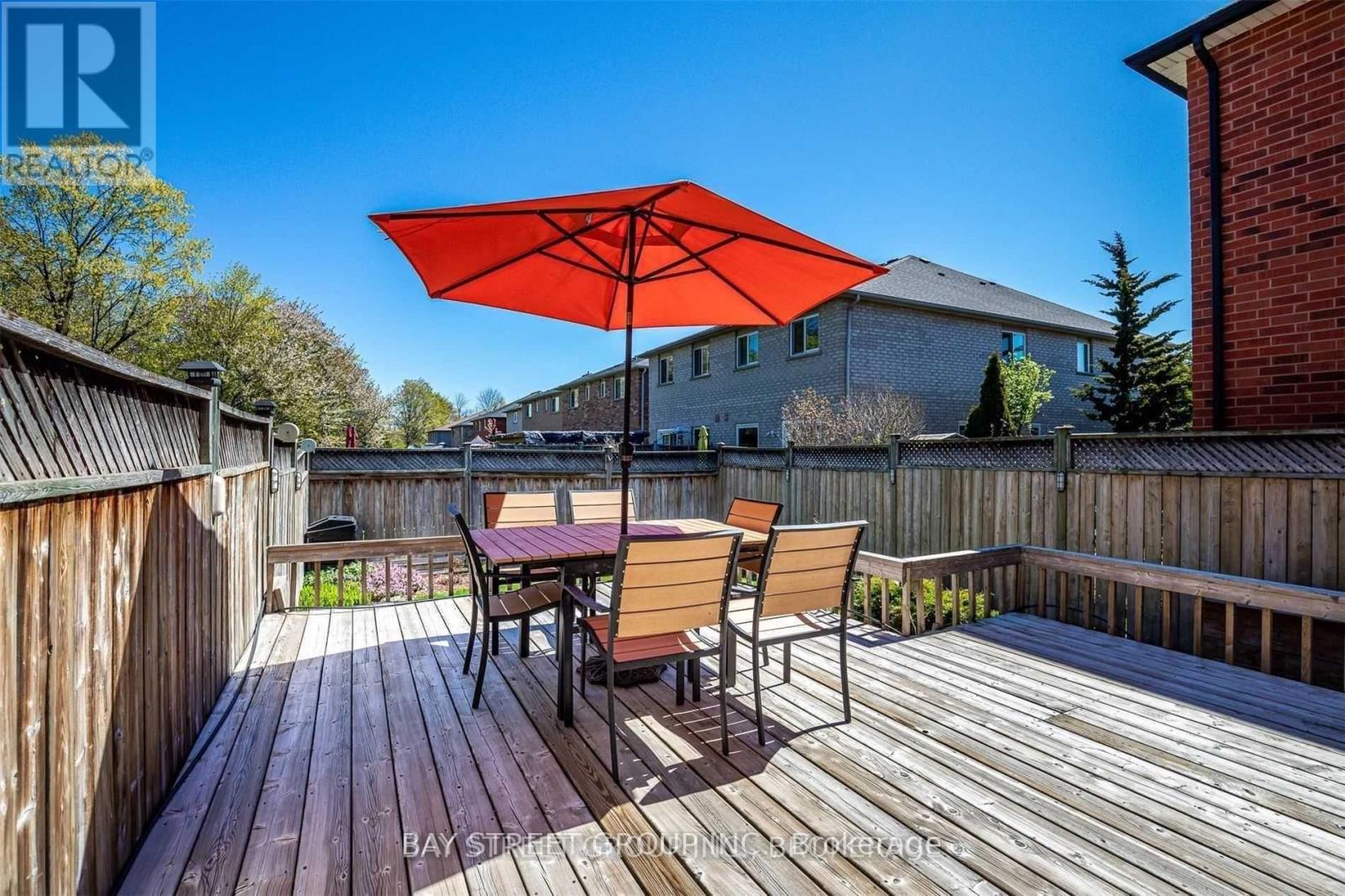 1833 Hobson Drive, Burlington, Ontario  L7L 6P9 - Photo 30 - W13004404