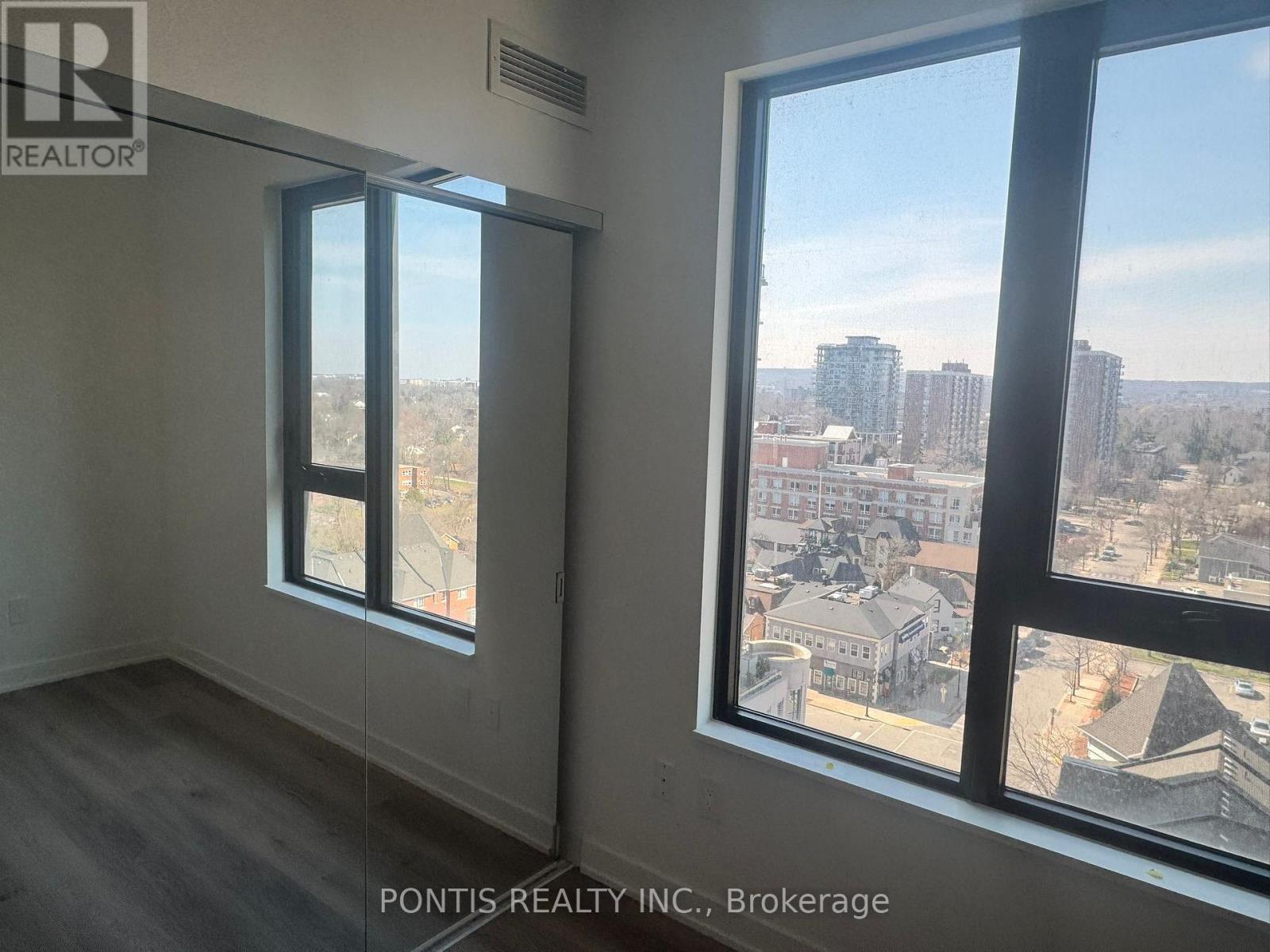 1009 - 2075 Lakeshore Road, Burlington, Ontario  L7R 1E2 - Photo 10 - W13004410