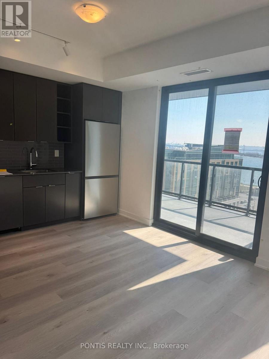 1009 - 2075 Lakeshore Road, Burlington, Ontario  L7R 1E2 - Photo 5 - W13004410