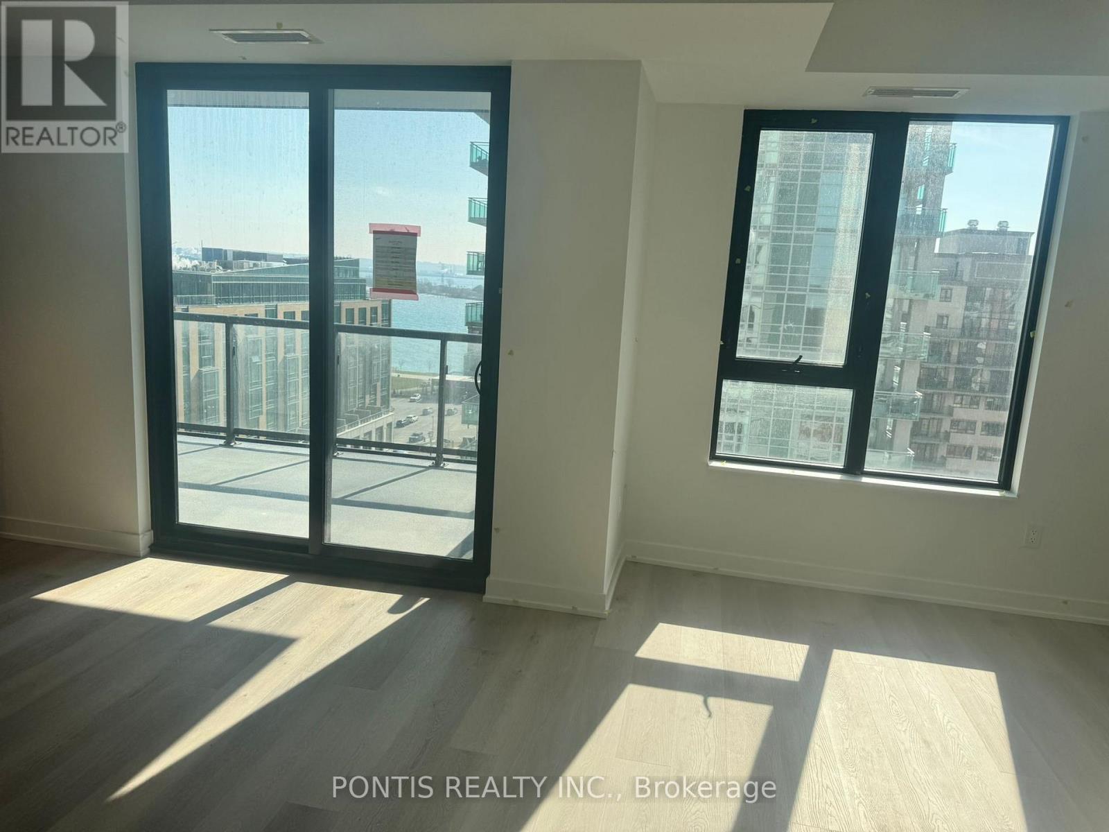 1009 - 2075 Lakeshore Road, Burlington, Ontario  L7R 1E2 - Photo 7 - W13004410