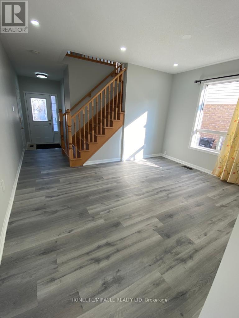 28 Tawnie Crescent, Brampton (Credit Valley), Ontario  L6X 0L7 - Photo 4 - W13004438