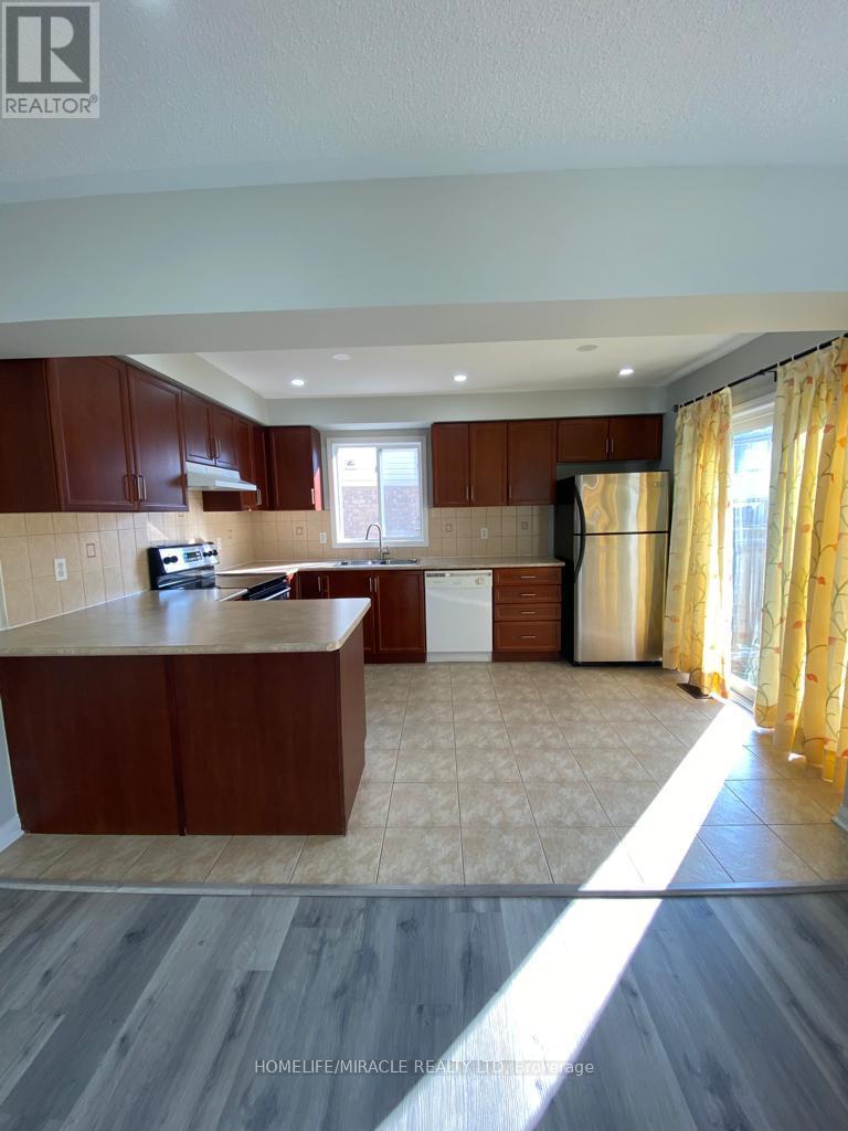 28 Tawnie Crescent, Brampton (Credit Valley), Ontario  L6X 0L7 - Photo 6 - W13004438