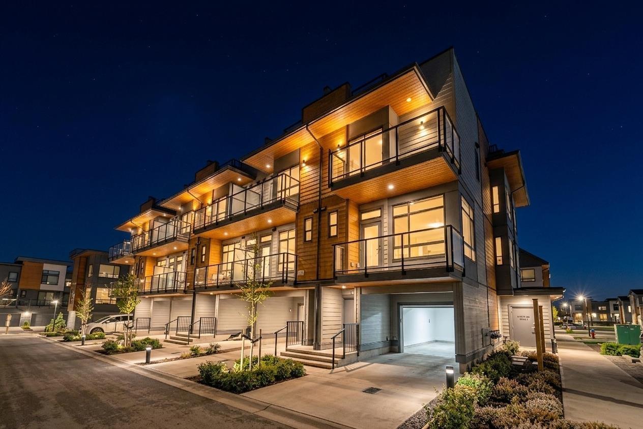 108 30530 Cardinal Avenue, Abbotsford, British Columbia  N0N 0N0 - Photo 2 - R3111229