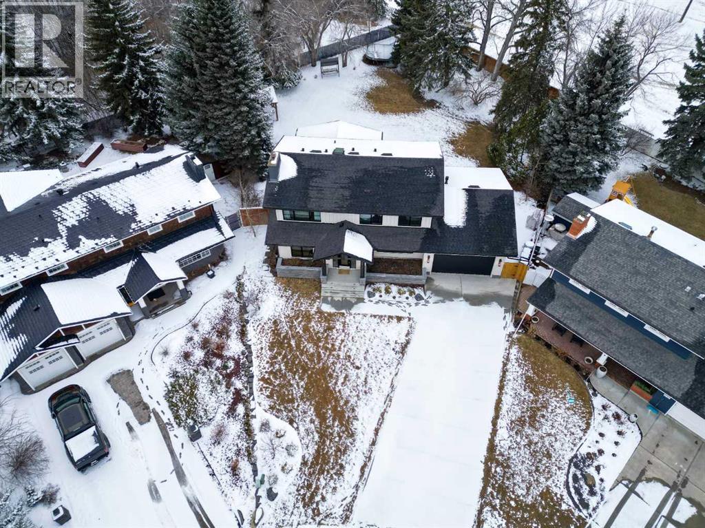 6755 Livingstone Drive Sw, Calgary, Alberta T3E 6J2 - Photo 43 - A2296083