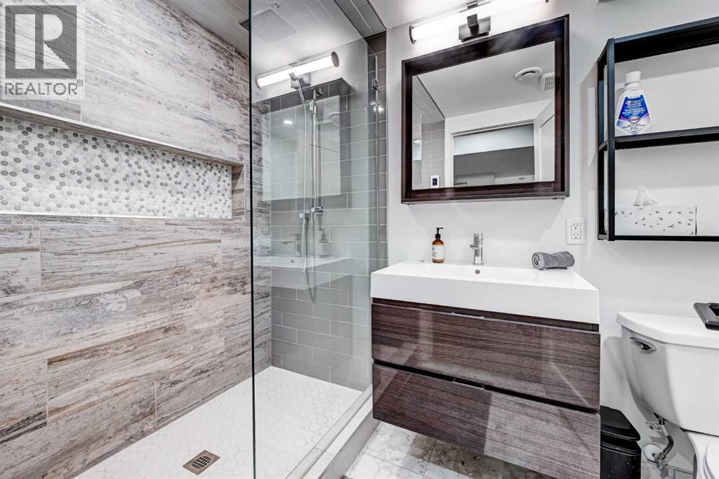 6755 Livingstone Drive Sw, Calgary, Alberta T3E 6J2 - Photo 33 - A2296083