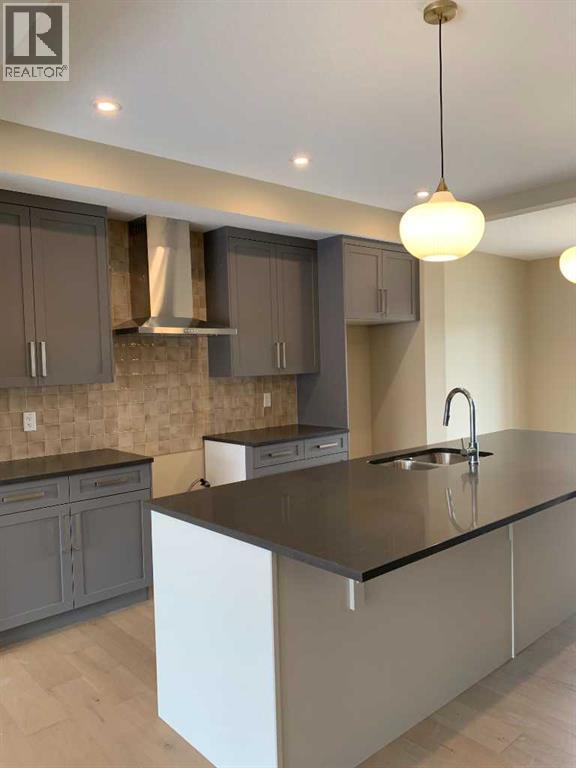 152 Crimson Ridge Place, Calgary, Alberta  T3L 0K4 - Photo 8 - A2299822