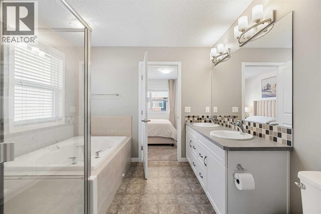 6 Kingsbury Close Se, Airdrie, Alberta  T4A 0R3 - Photo 20 - A2302204