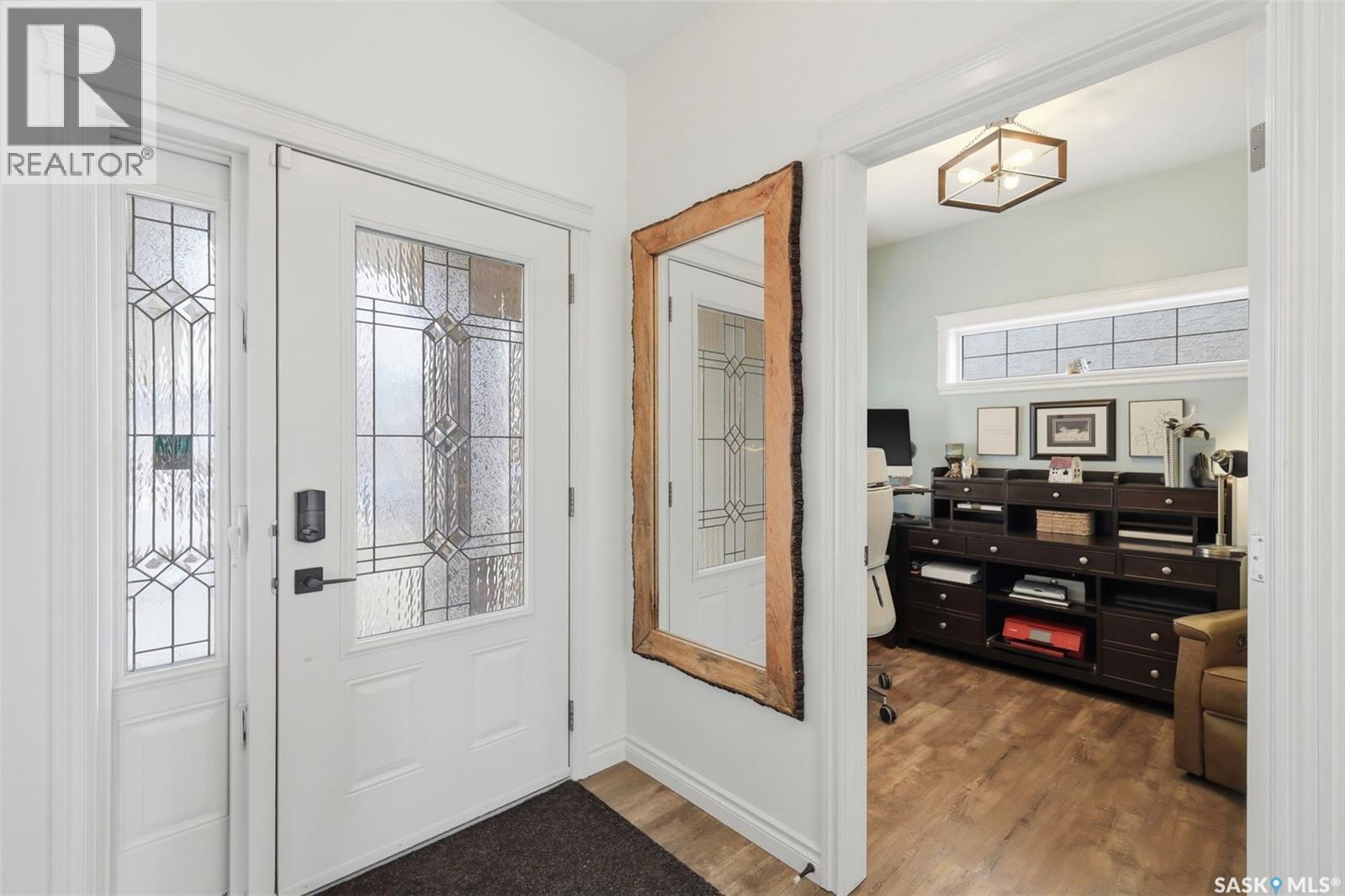 106 Mcintosh Street, Saskatoon, Saskatchewan  S7T 0A8 - Photo 3 - SK033000