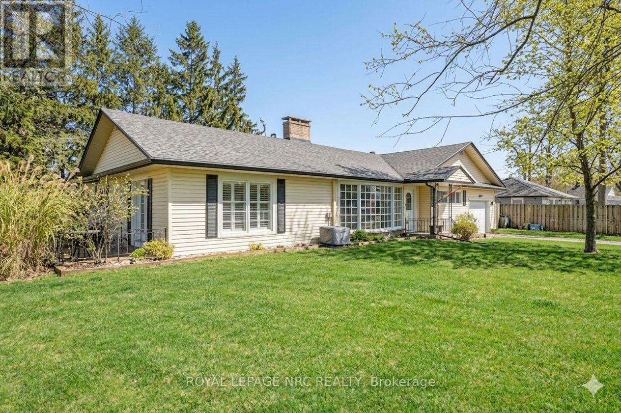 3208 YOUNG AVENUE, Fort Erie, Ontario