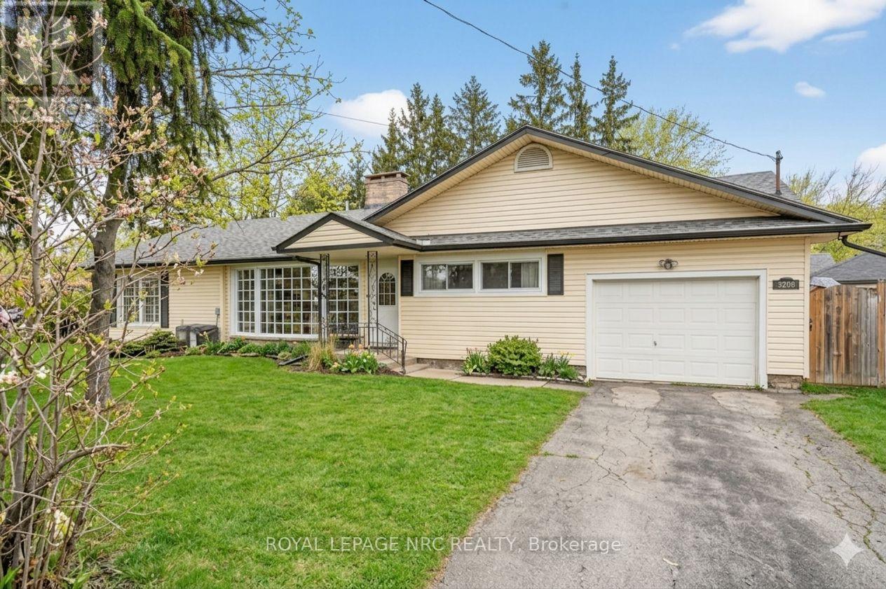 3208 Young Avenue, Fort Erie, Ontario  L0S 1N0 - Photo 2 - X13004422