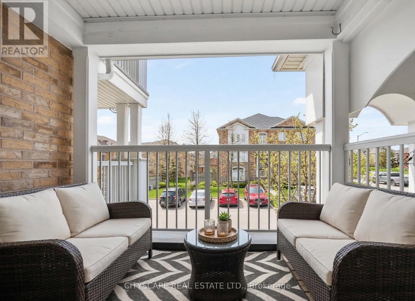 67 - 601 Shoreline Drive, Mississauga, Ontario  L5B 4K7 - Photo 2 - W12870542