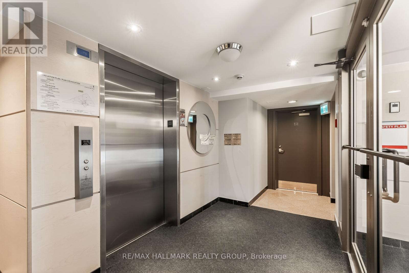 203 - 30 Charlevoix Street, Ottawa, Ontario  K1L 8K5 - Photo 5 - X12802658