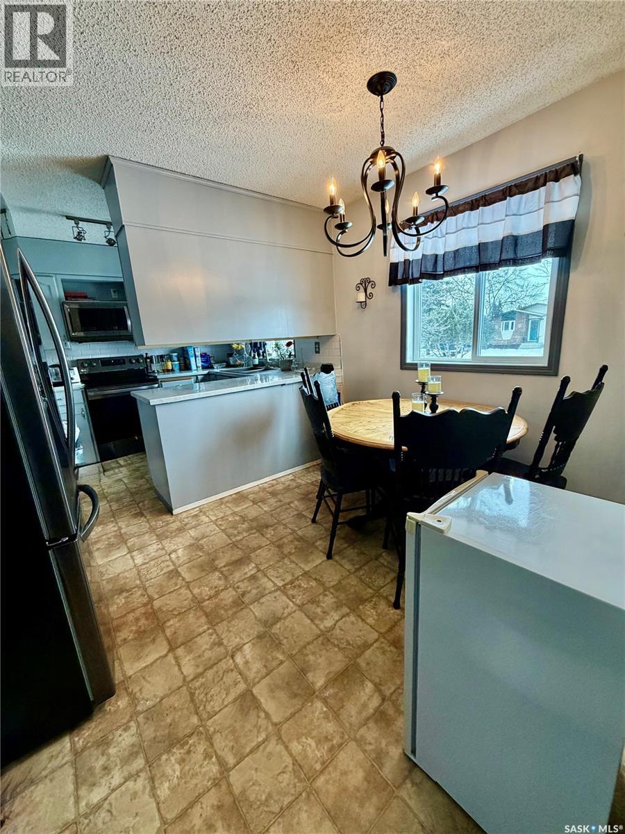 610 Main Street, Hudson Bay, Saskatchewan  S0E 0Y0 - Photo 4 - SK032916