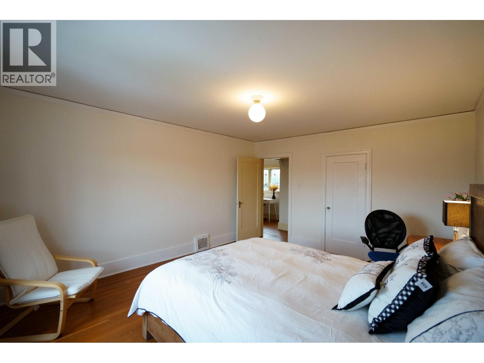 3945 W 10th Avenue, Vancouver, British Columbia V6R 2G9 - Photo 20 - R3105295