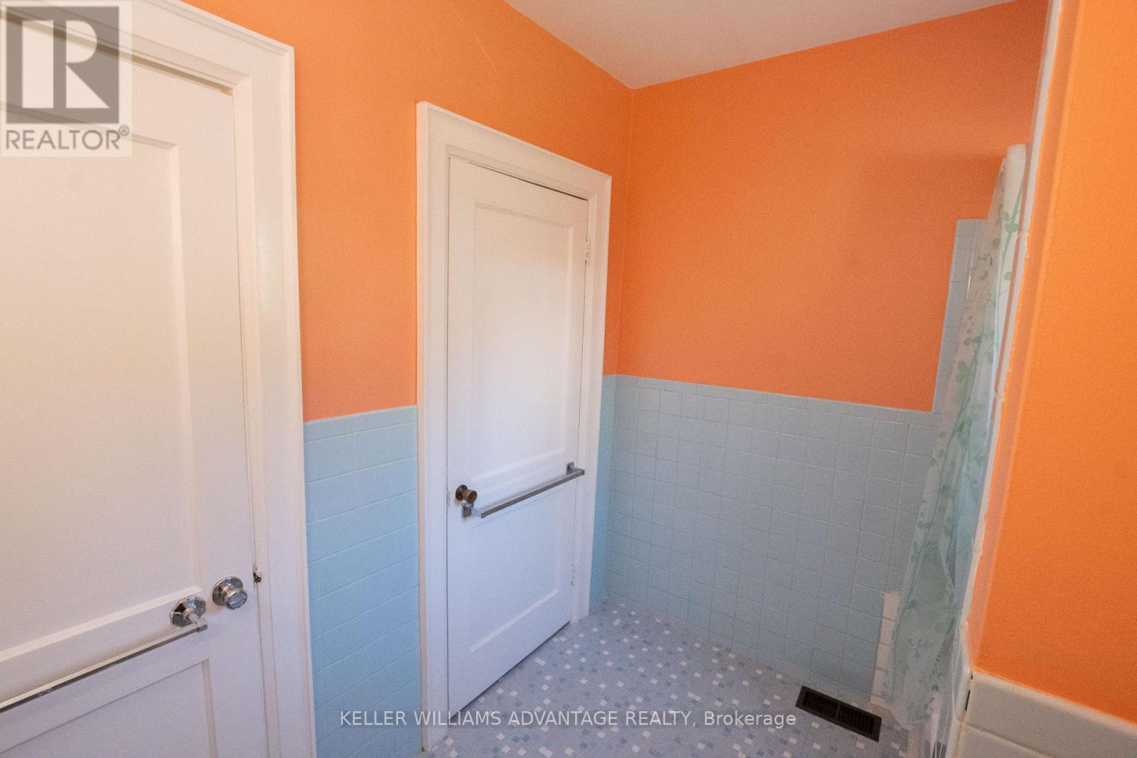 35 Mount Royal Avenue, Toronto, Ontario  M6H 2S2 - Photo 28 - C12994534