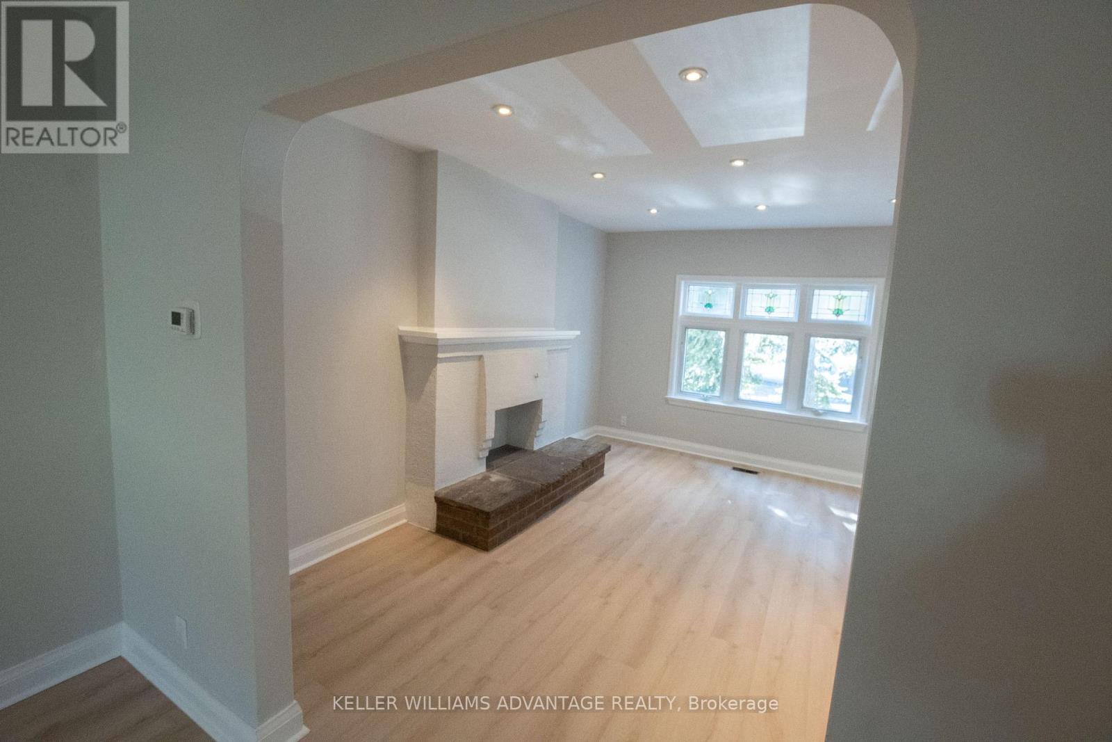 35 Mount Royal Avenue, Toronto, Ontario  M6H 2S2 - Photo 9 - C12994534