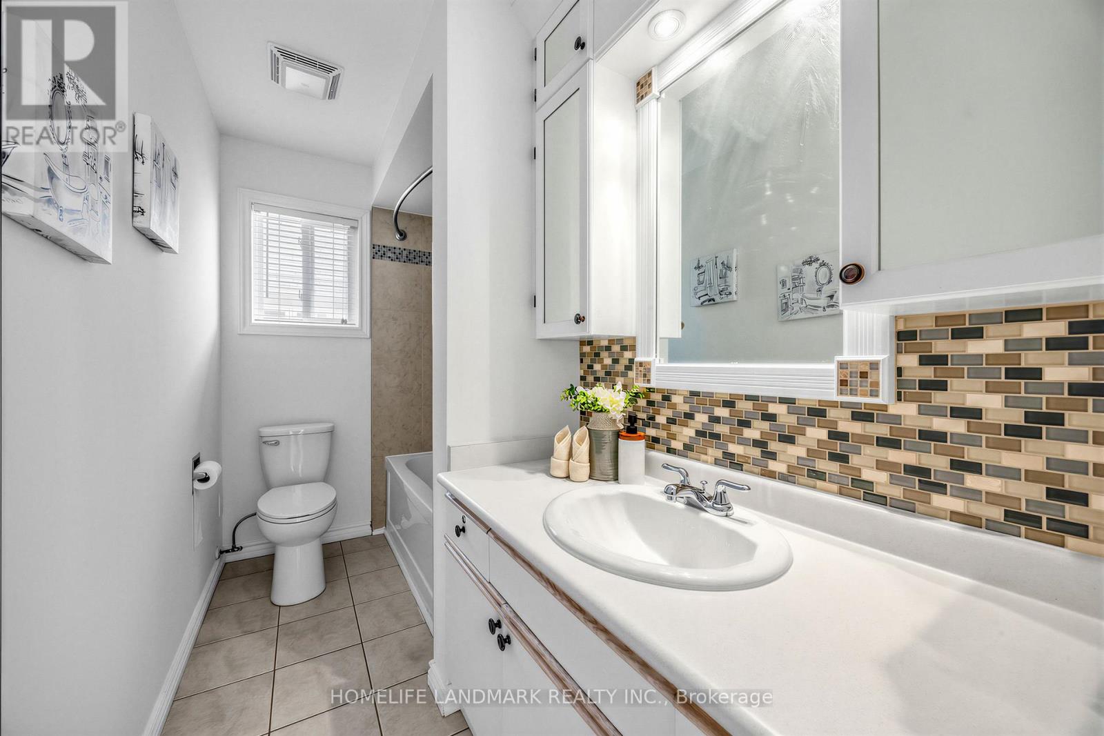 887 College Manor Drive, Newmarket, Ontario  L3Y 8G9 - Photo 31 - N13004304