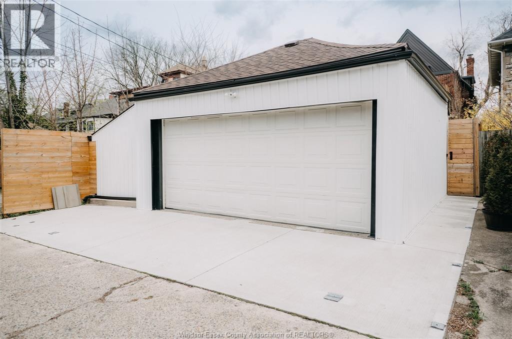 381 Moy Avenue, Windsor, Ontario  N9A 2N1 - Photo 46 - 26008230