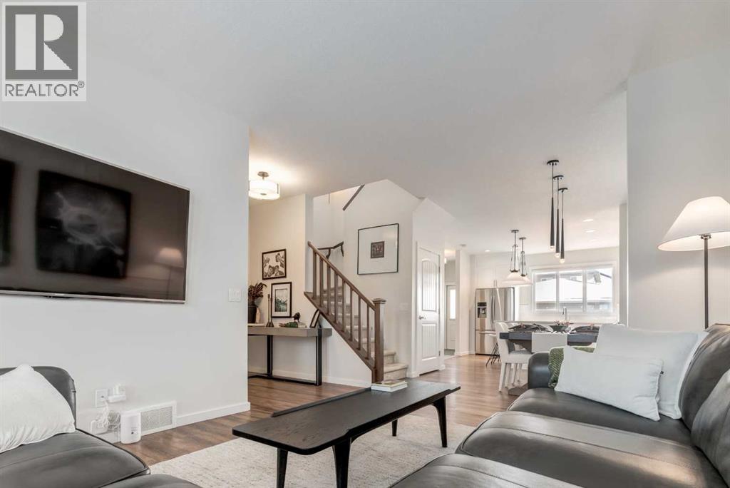 128 Heritage Heights, Cochrane, Alberta  T4C 2R5 - Photo 9 - A2295905