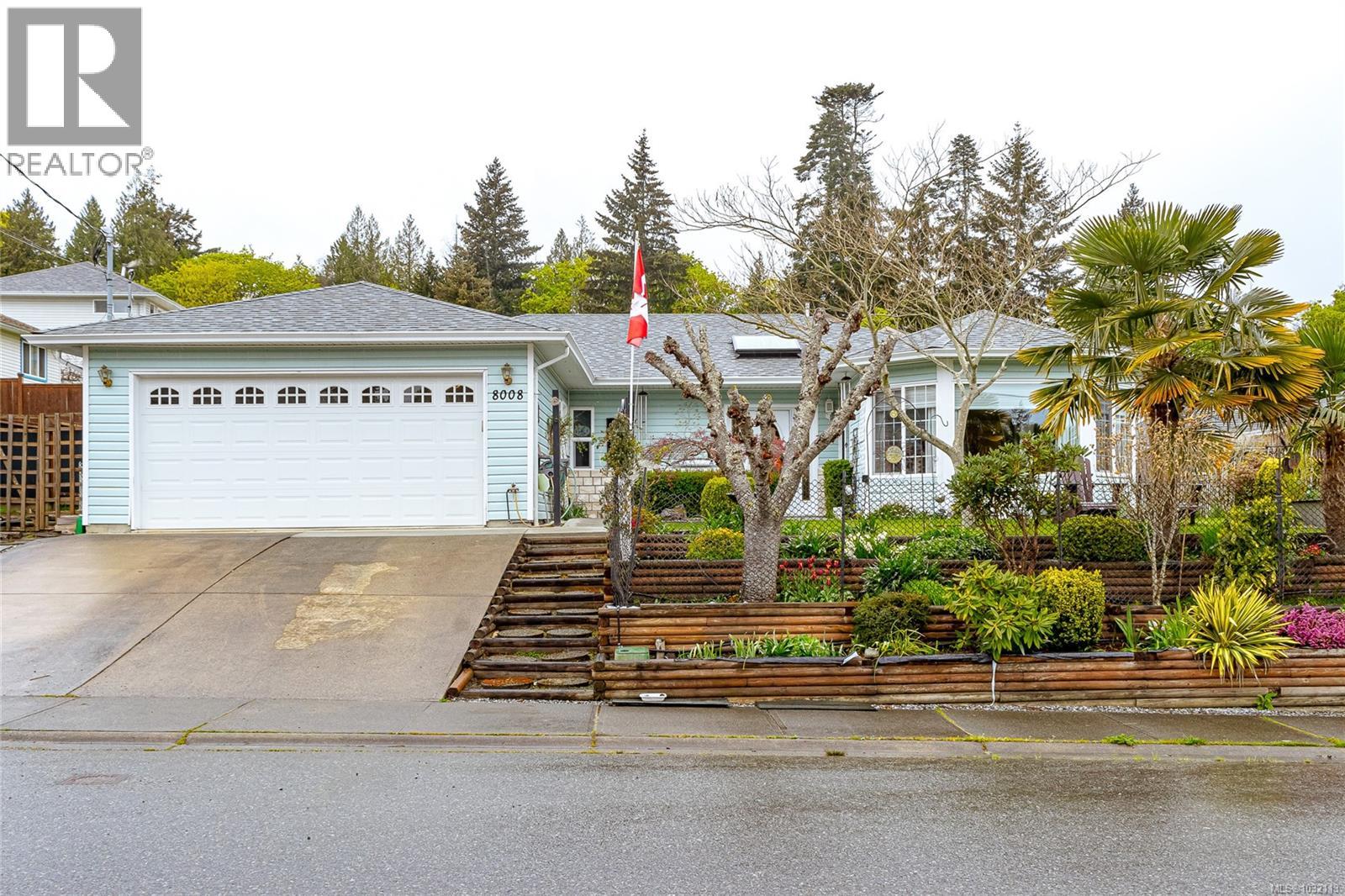 8008 Glenhurst Dr N, Crofton, British Columbia